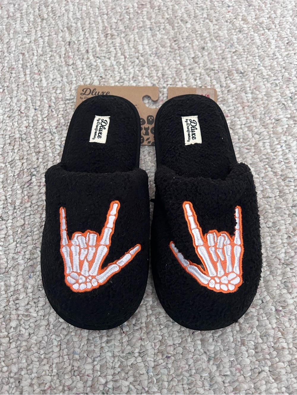 New Dearfoams Kids Slip On Slippers size 4/5
